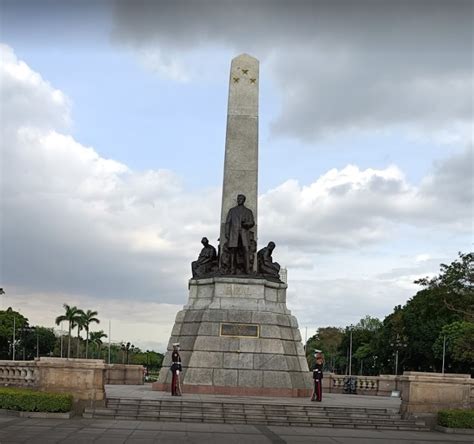 rizal park history.